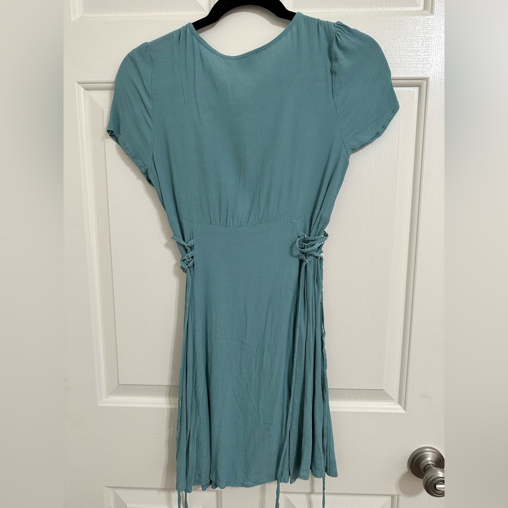 Dress - Picture 3 of 3